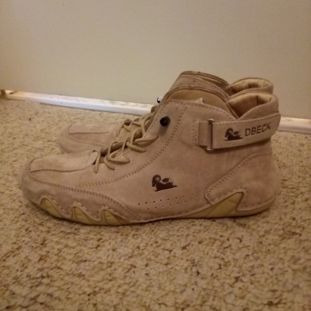 Dbeck size 9 unisex hiking shoe